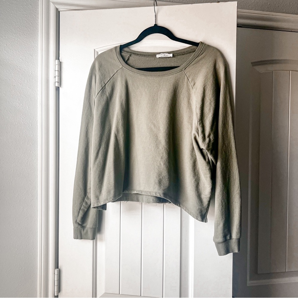Zenana Green Cropped Crewneck Sweatshirt Large